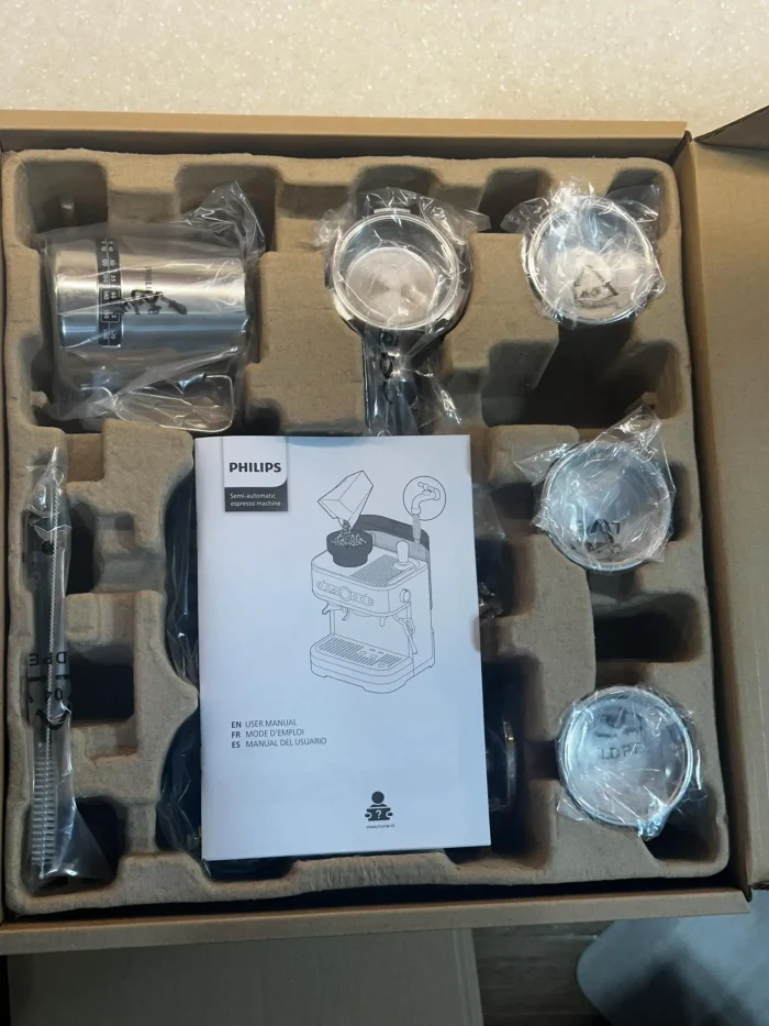 Philips Barista Brew Semi-Automatic Espresso Machine PSA3228/01 - Image 3